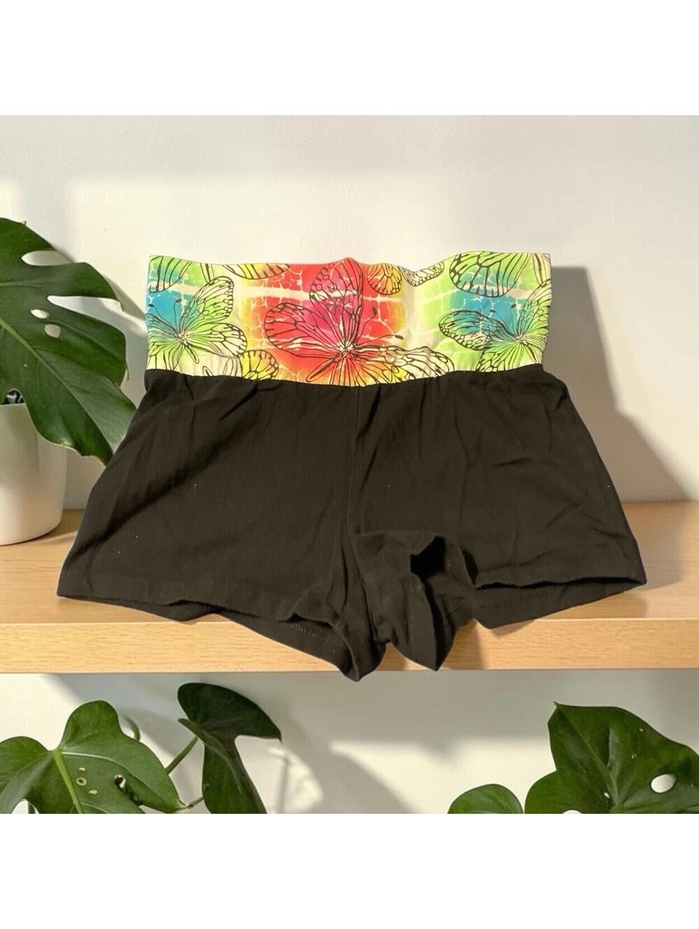 Women No Boundaries Black Polyester Blend Comfort Shorts Sz M